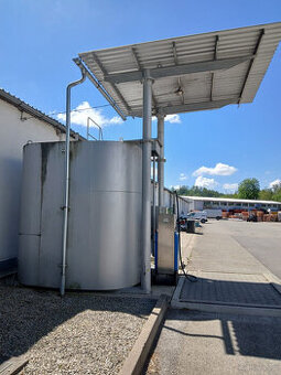 Sprzedam zbiornik NM z dystrybutorem