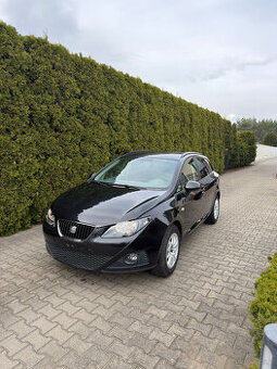 Seat Ibiza combi 1,4  16V pelna opcja model 2012
