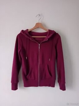 Bordowa bluza z kapturem
