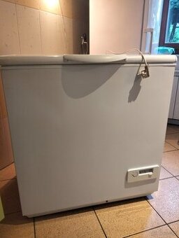 Zamrażalka Elektrolux 213 litrów