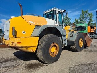 Liebherr L 574 Ładowarka