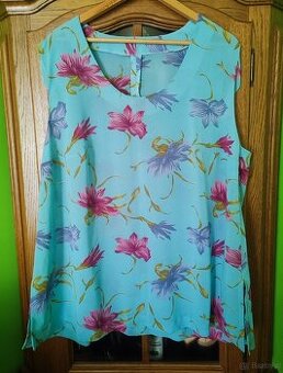Przewiewna bluzeczka plus size