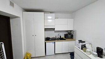 Wynajmę nowoczesne małe mieszkanie. 20 m. Kuchnia aneks kuch