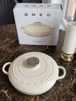 SMEG Żeliwna patelnia 26 cm