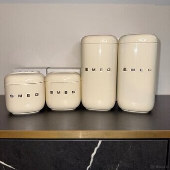 SMEG komplet pojemników