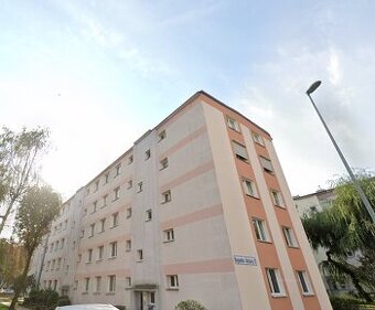 2 pokoje,32m2,balkon, III p., po remoncie. Os. Kaliniec