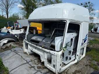 KABINA RENAULT GAMMA T