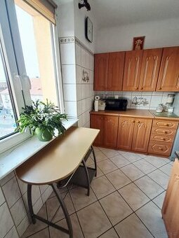 2 pokoje o pow. 42,44m2, balkon, IV p., Kalisz