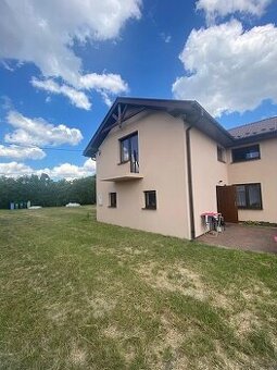 Dom parter z użyt. poddaszem o pow. 125m2,Skarszew
