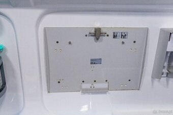 Uchwyt do wentylatora Weinmann.