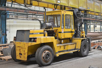 Wózek widłowy Svetruck 16-900