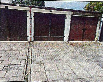 Syndyk sprzeda udział – garaż