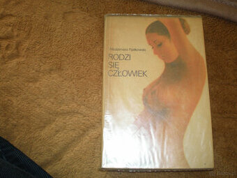 Sprzedam książkę używaną Rodzi się człowiek, stan dobry, cen