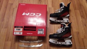 łyżew CCM Jetspeed FT680 Senior Wide 8.5 z karbonowymi ostr