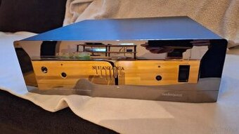 AUDIOQUEST NIAGARA 7000 ( Price : 2500 EUR )