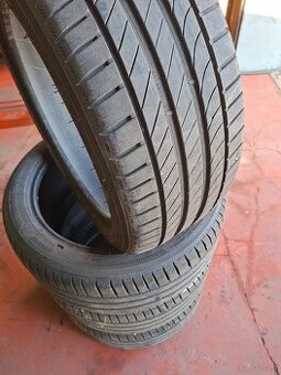 Opony 225/45/17 r KLEBER DYNAXER UHP 91 y rok 2022 nie napra