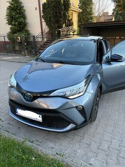 Sprzedam Toyotę CHR