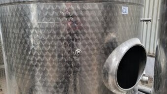 Zbiorniki UNICOM stojące o pojemności 3.500 L