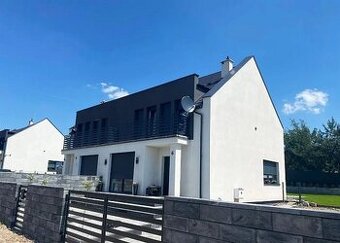 Dom w zabudowie bliźniaczej o pow. 105m2,działka 500m2,Borek