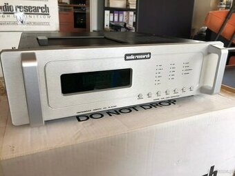 Audio Research Reference CD9 CD player ( Price : 3500 EUR )