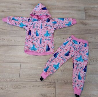 Komplet softshell ocieplany Frozen rozm 110 nowy