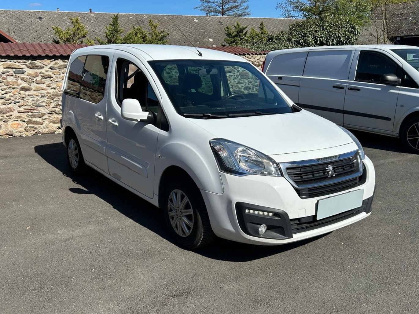 Peugeot Partner 1.6 HDi ACTIVE - 2