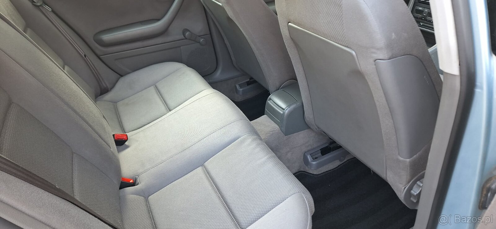 AUDI A4 B6 1,8 T - rok 2001 + LPG - 2