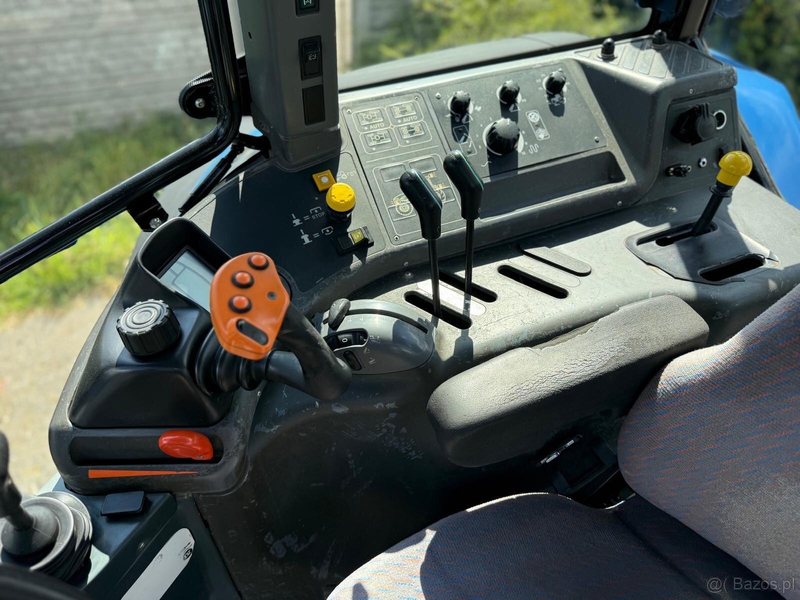 Ciągnik rolniczy New Holland TM 190 rok 2006 cena 78000 zł n - 2