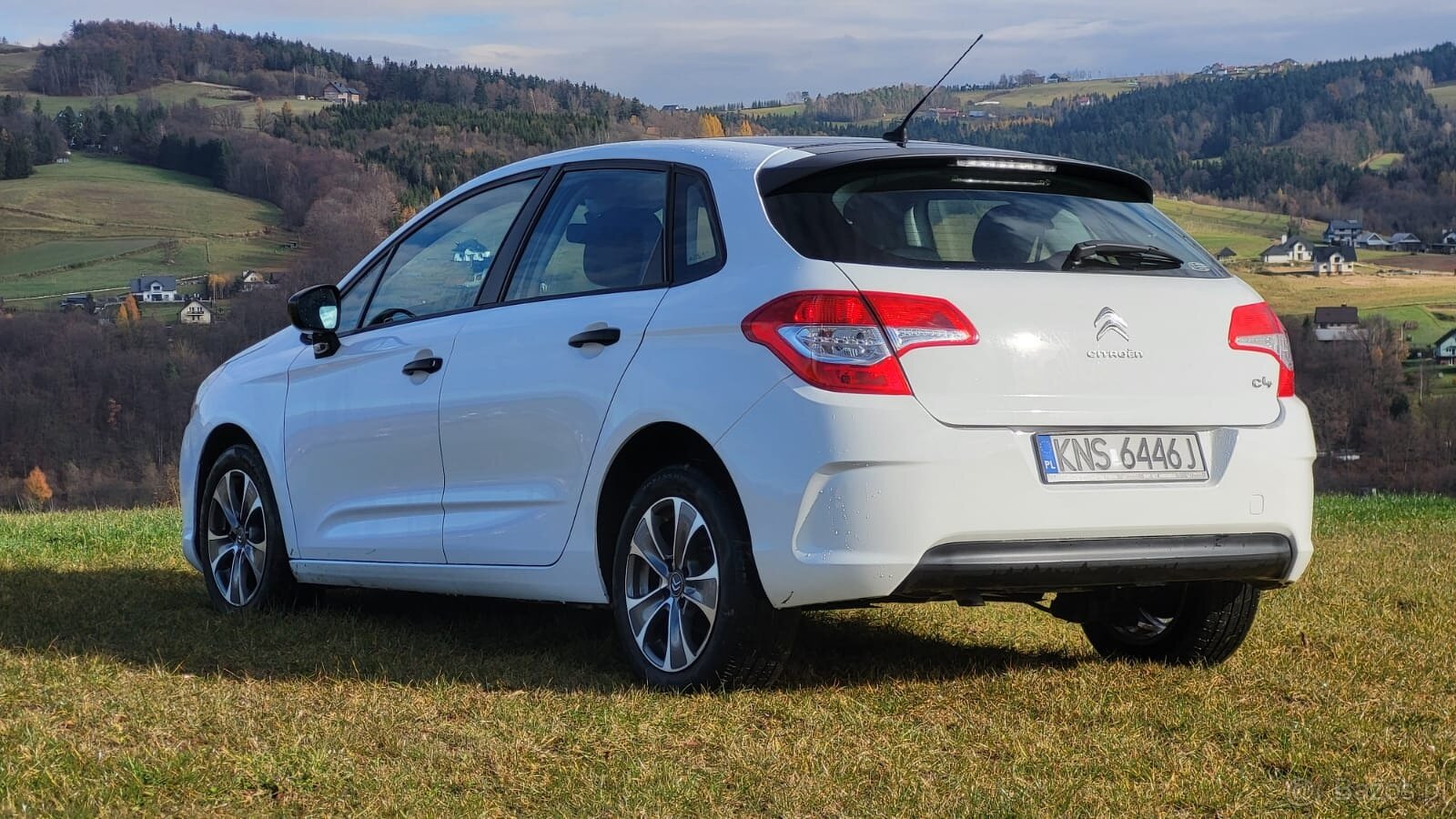 Samochód osobowy - 2