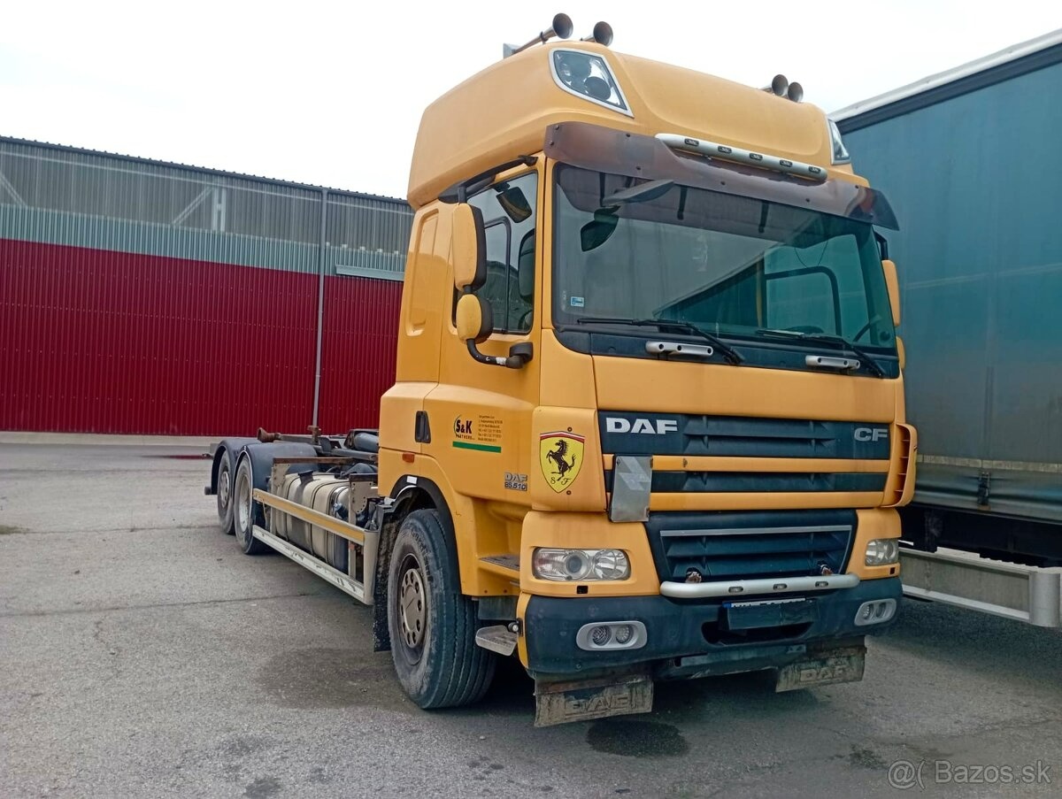 Na sprzedaż – DAF CF 85 z hakowym systemem - 2