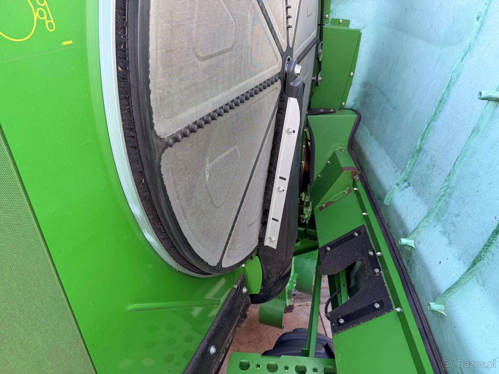 Kombajn zbożowy John Deere S680i rok 2016 2450/1730 mth cena - 2
