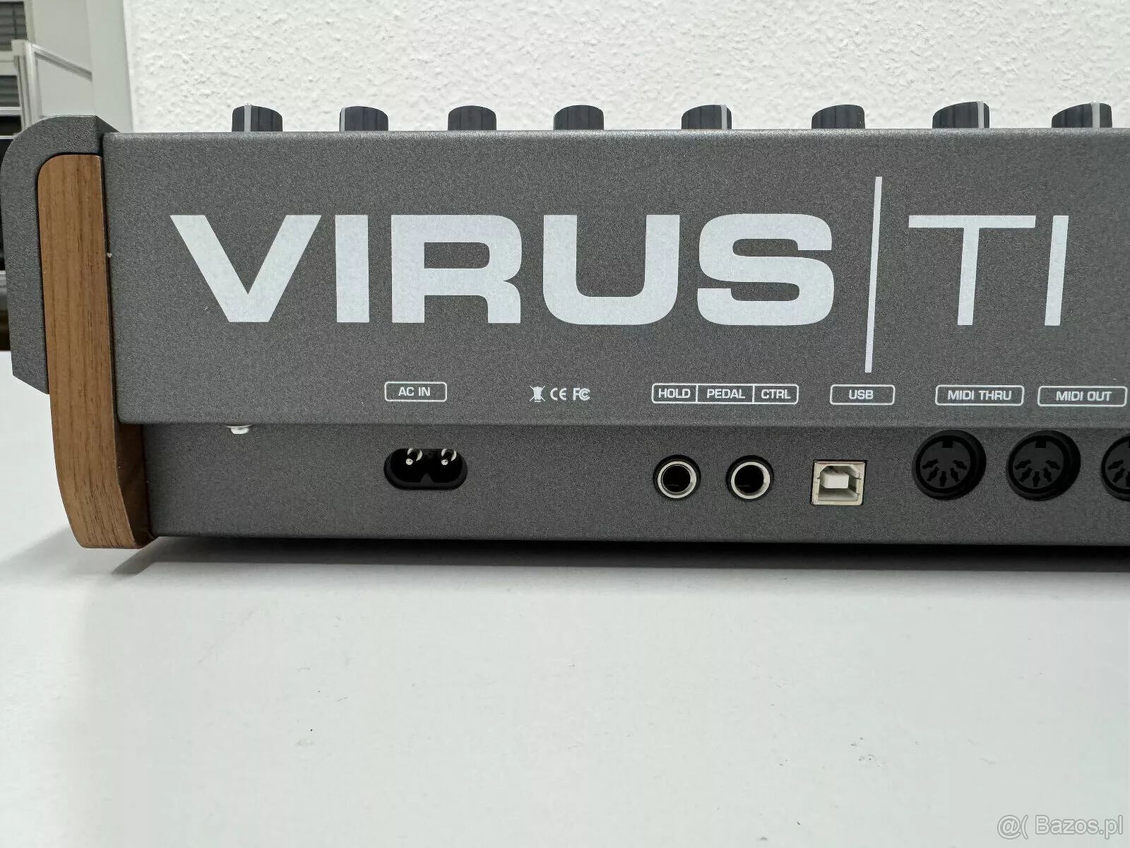 Klawiatura ACCESS Virus TI2 Dark Star w limitowanej edycji - 2