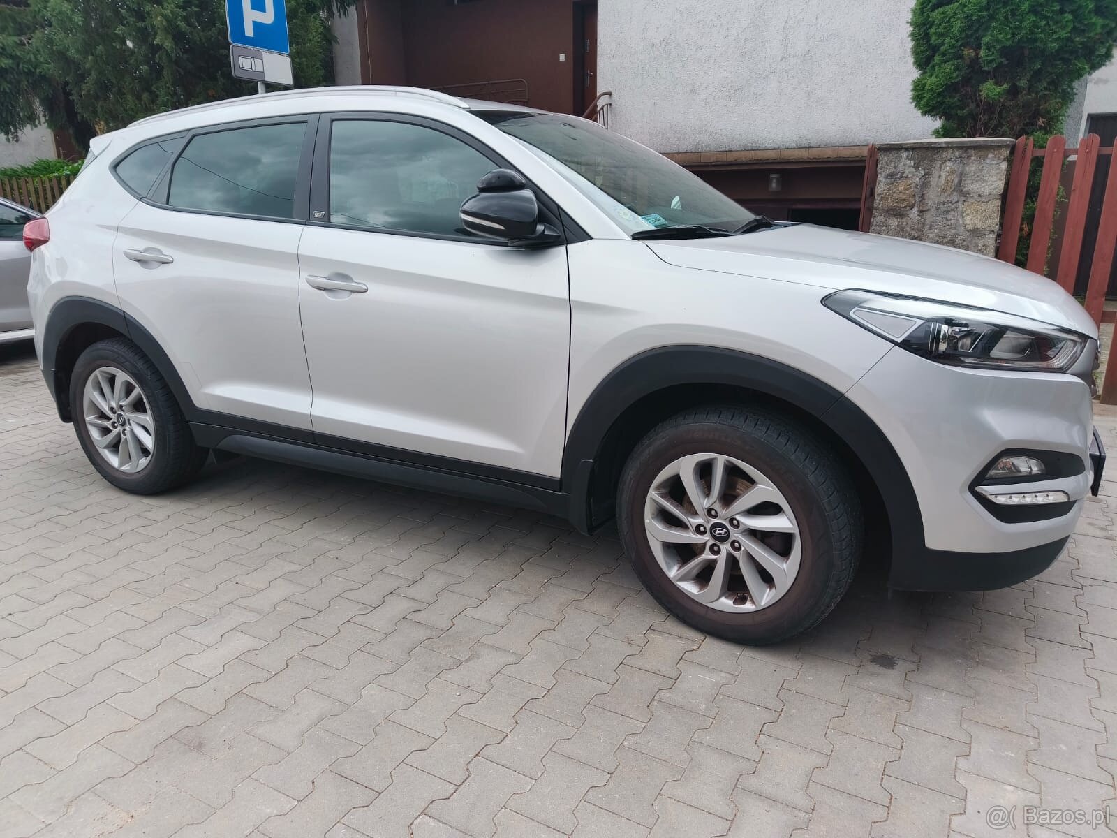 HYUNDAI TUCSON 1,6 GDI TLE 132 KM / 97 kW wersja "GO" Pie - 2