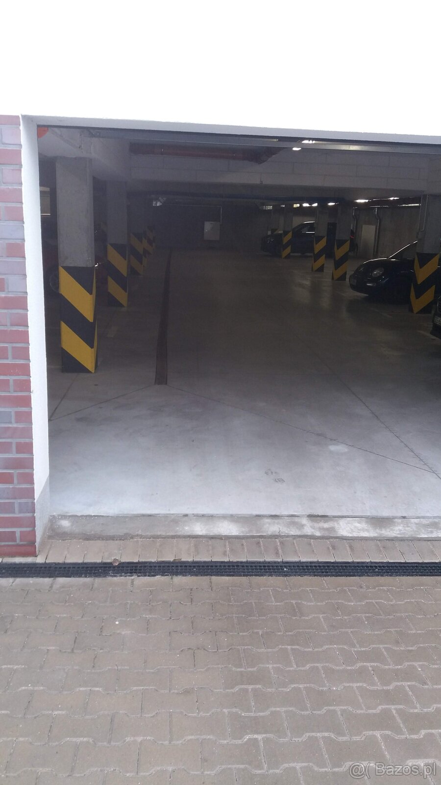 Garażowiec- miejsce postojowe Nowa Cukrownia nr42 - 2