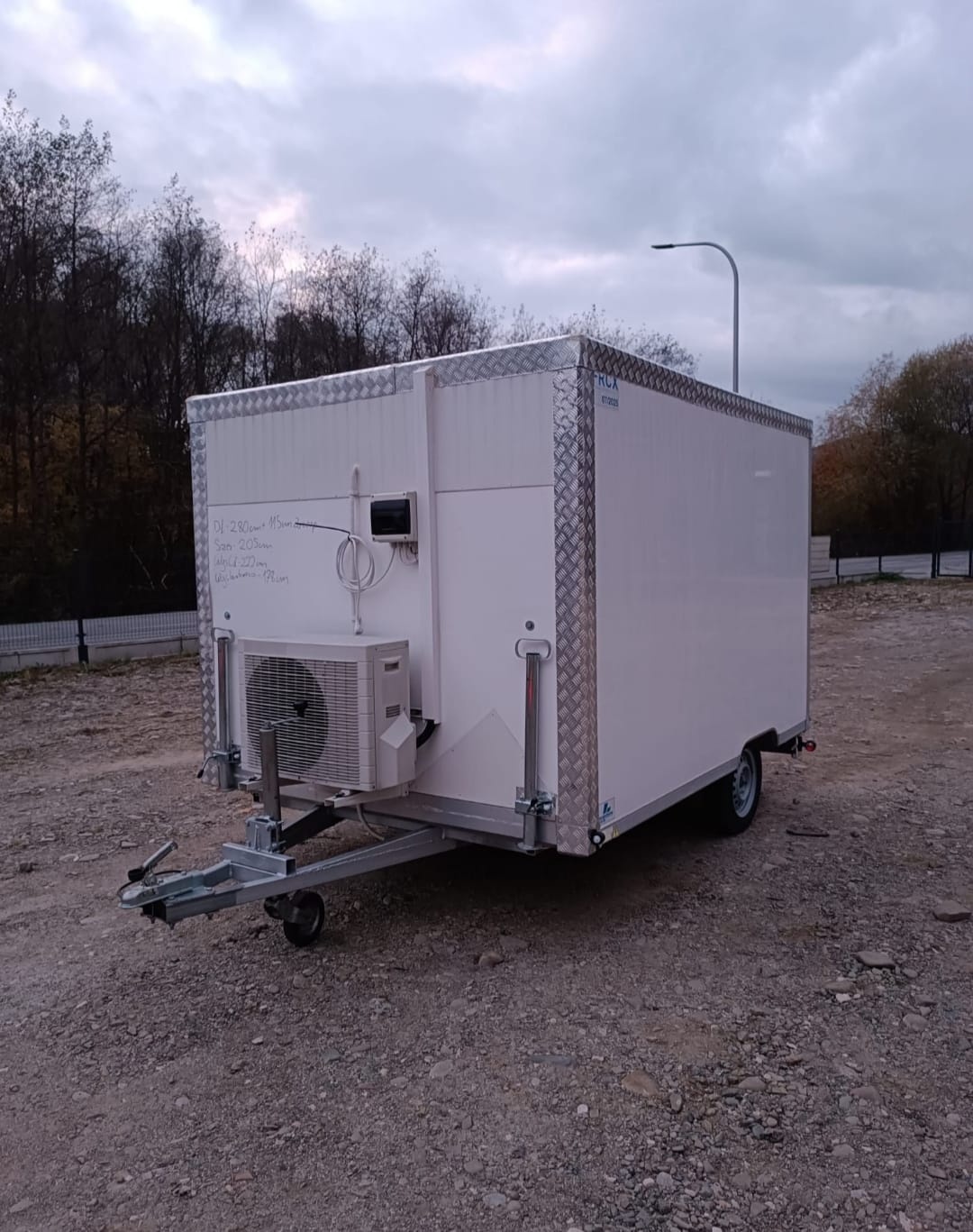 Przyczepa chłodnicza / Chłodnia Mobilna - 2