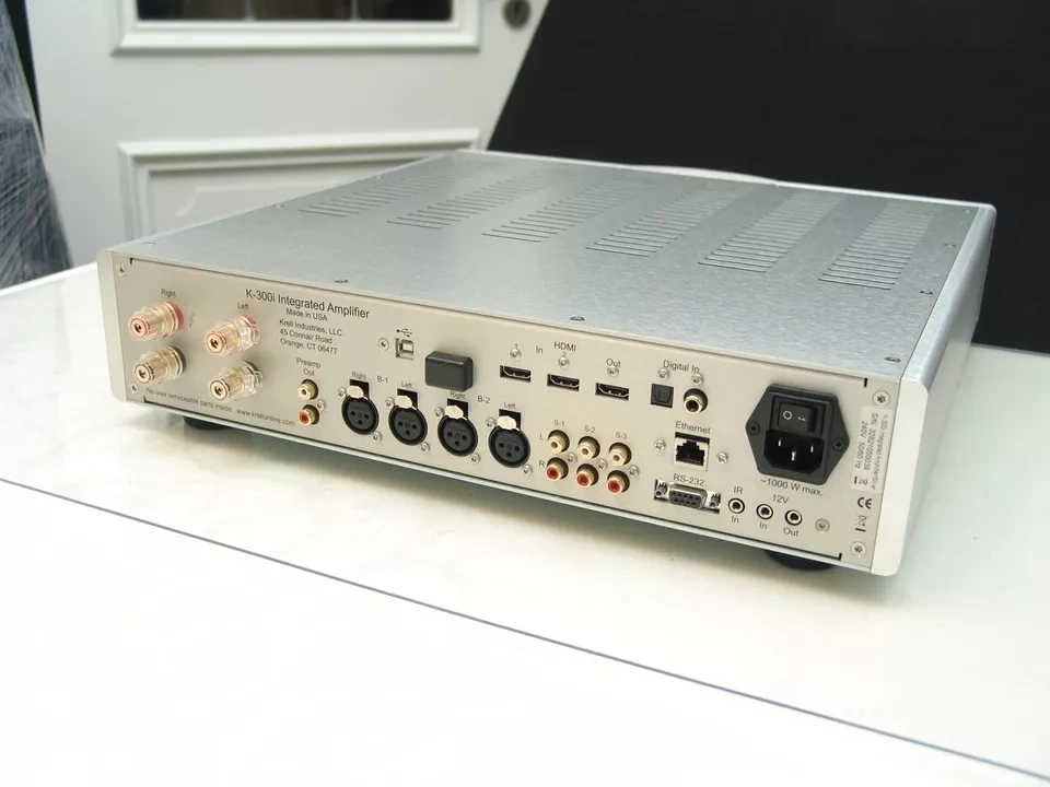 Krell K-300i ( Price : 3000 EUR ) - 2