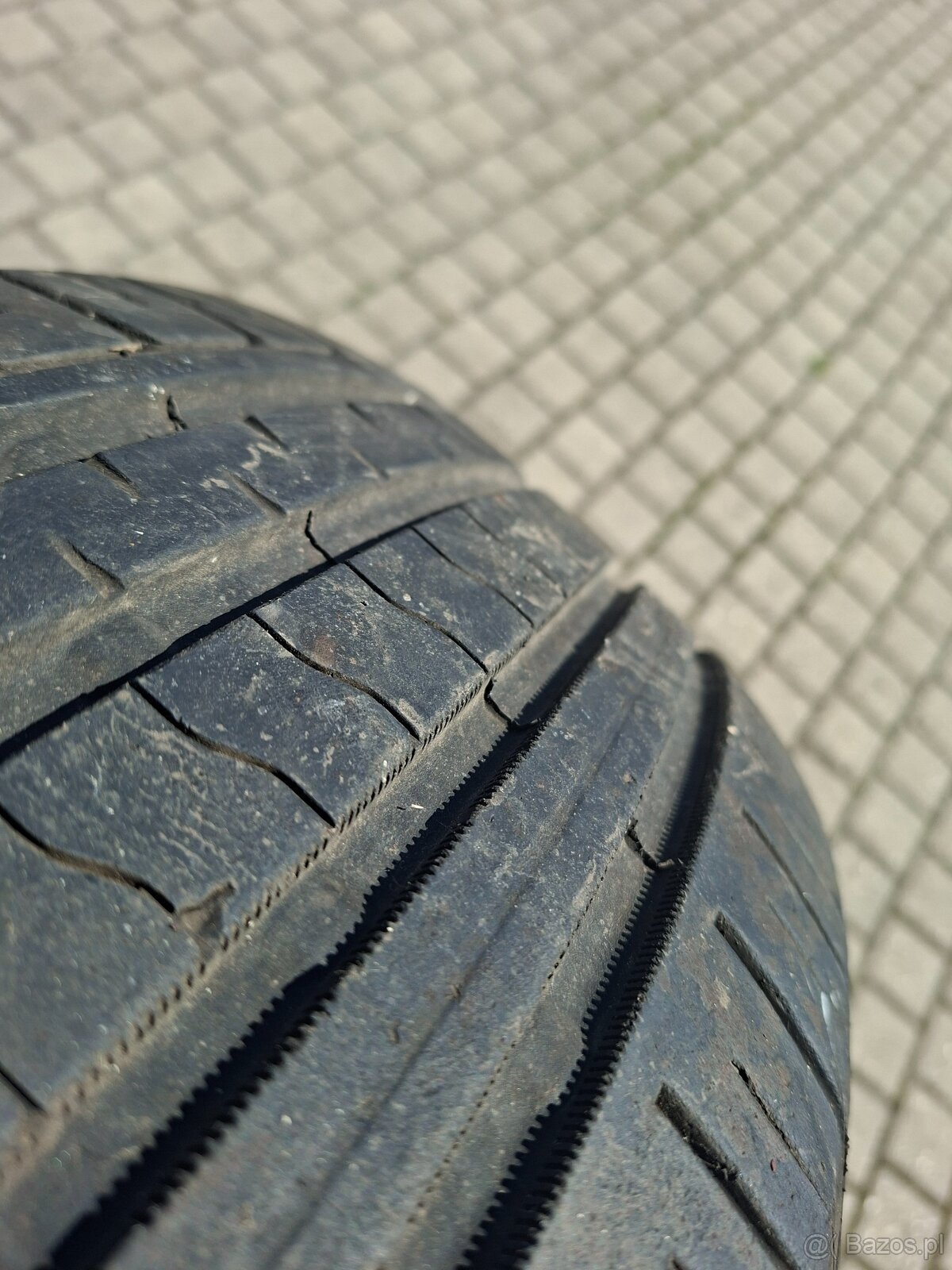 Opony 235/60/18 r ZEETEX SU1000 rok 2023 107 w xl Vfm bieżni - 2