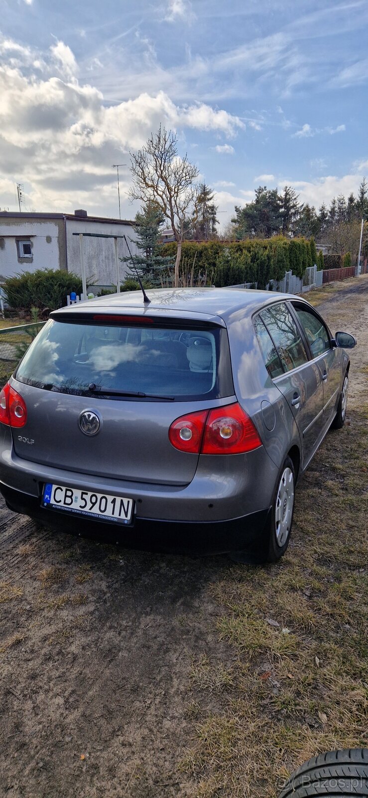 VW GOLF V 80KM benzyna - 2