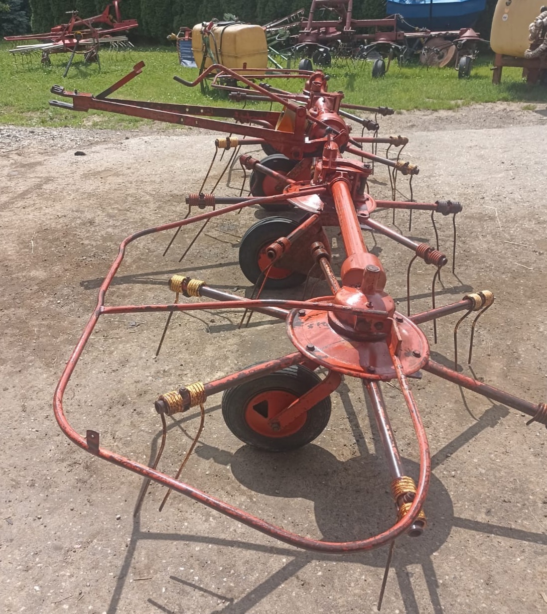 Przewracarka przetrząsacz karuzelowy Niemeyer HR 462 D - 2