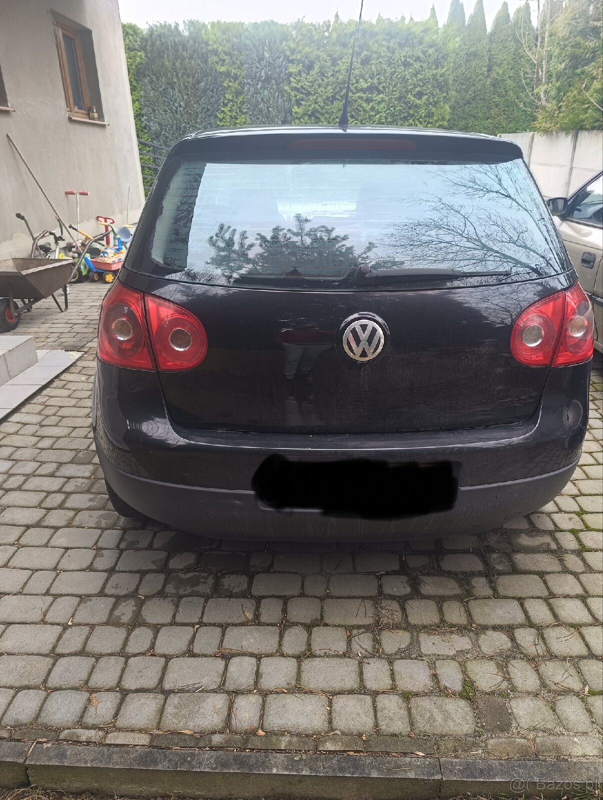 Sprzedam VW golf v w całości - 2