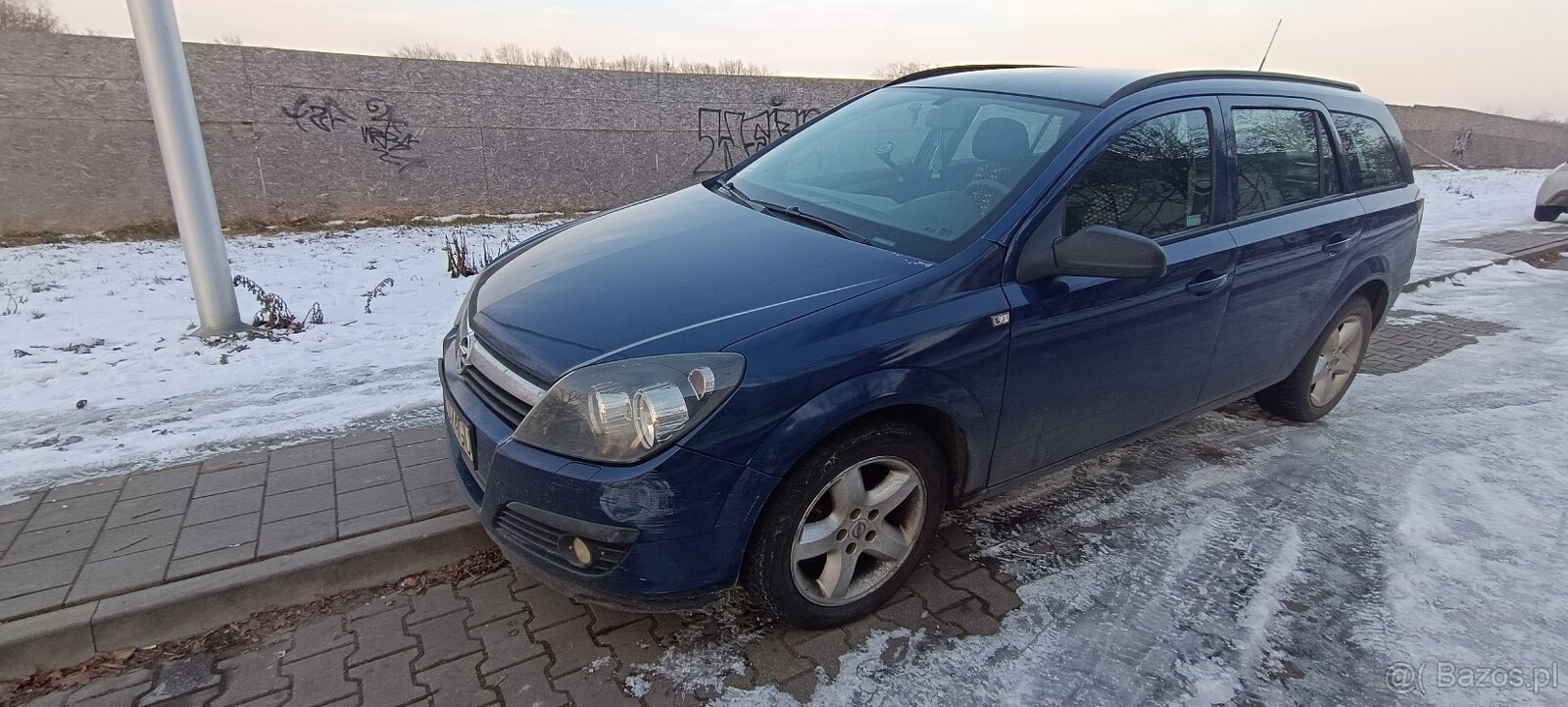 Opel Astra H 1.9 CDTI 120 KM Kombi - 2