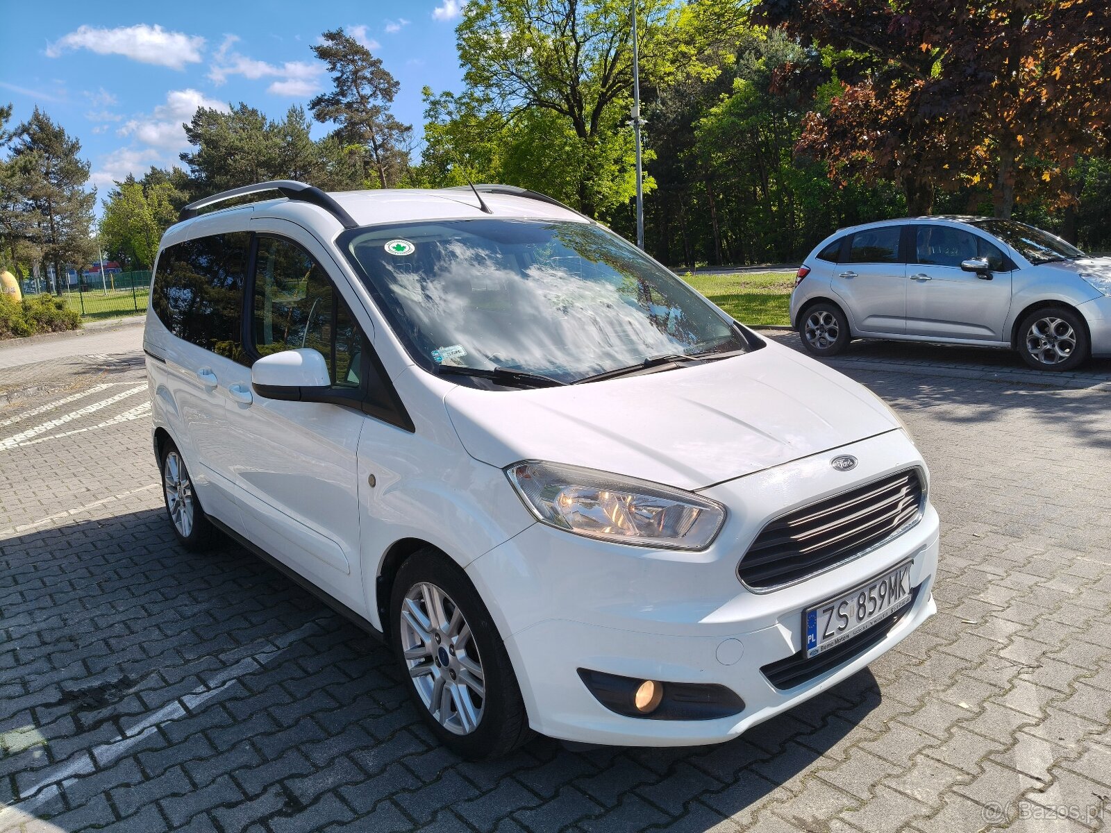 TOURNEO COURIER/ 1.0 Benzyna / 5 osobowy / BEZWYPADEK - 2