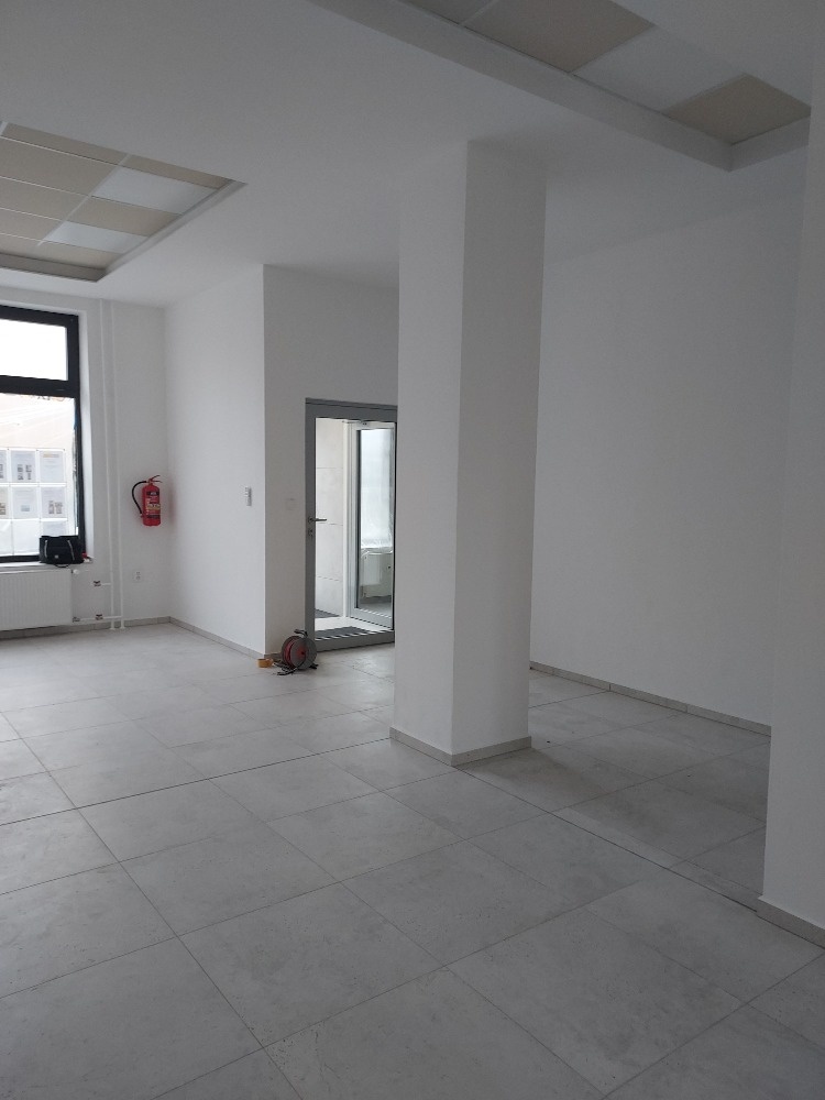 Nowo wyremontowany lokal na rynku – Czeski Cieszyn - 2