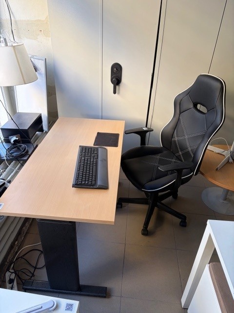 PRODÁM KANCELÁŘSKOU SESTAVU - 2