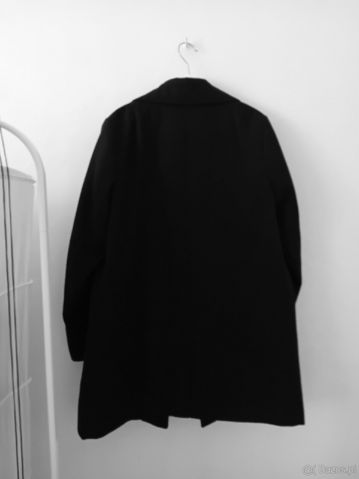 Czarny plaszcz - 2