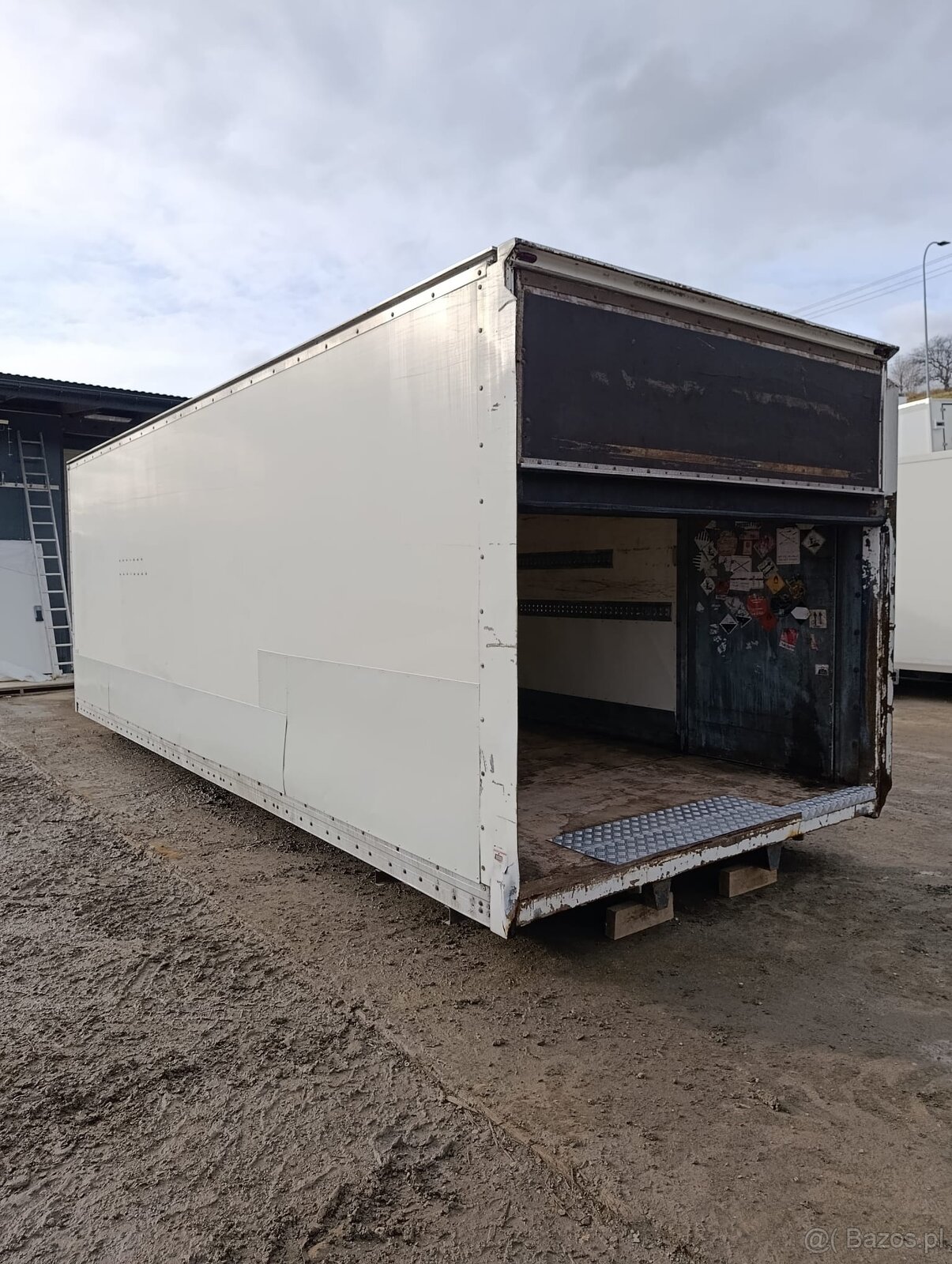 Zabudowa samochodowa / kontener Magazynowy / Magazyn / K200 - 2