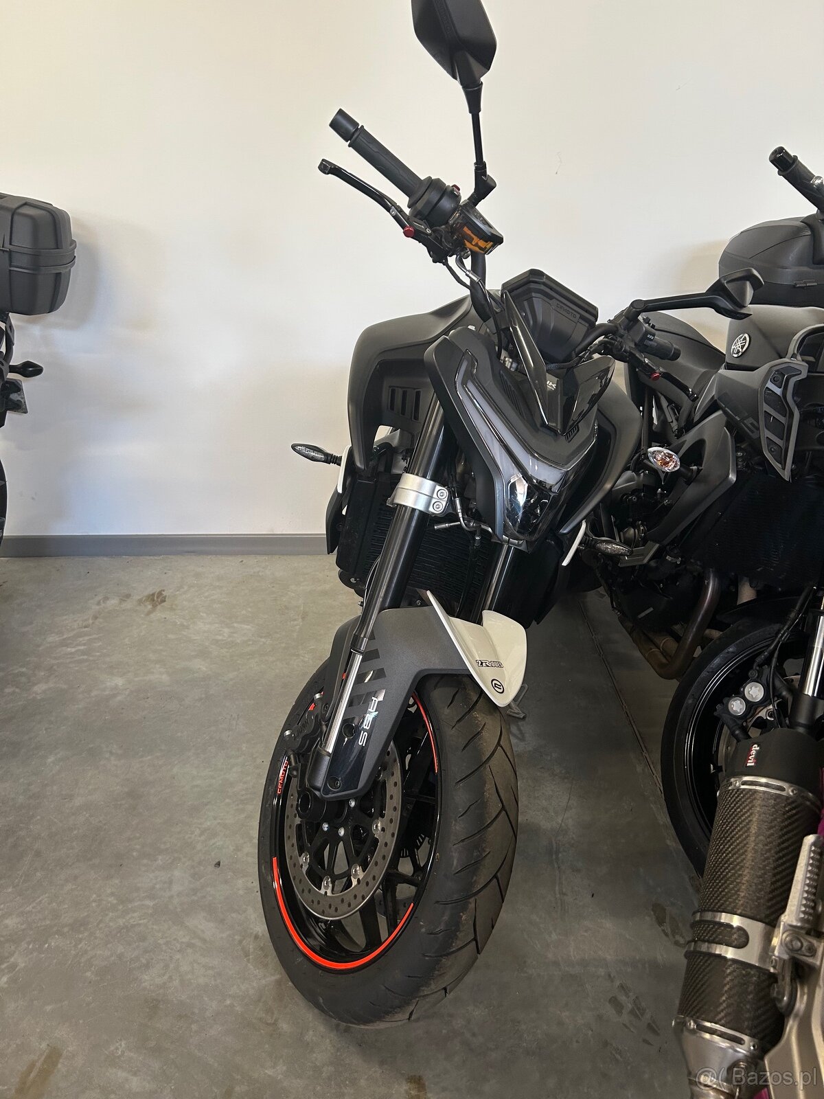 CF Moto 800 NK - 2