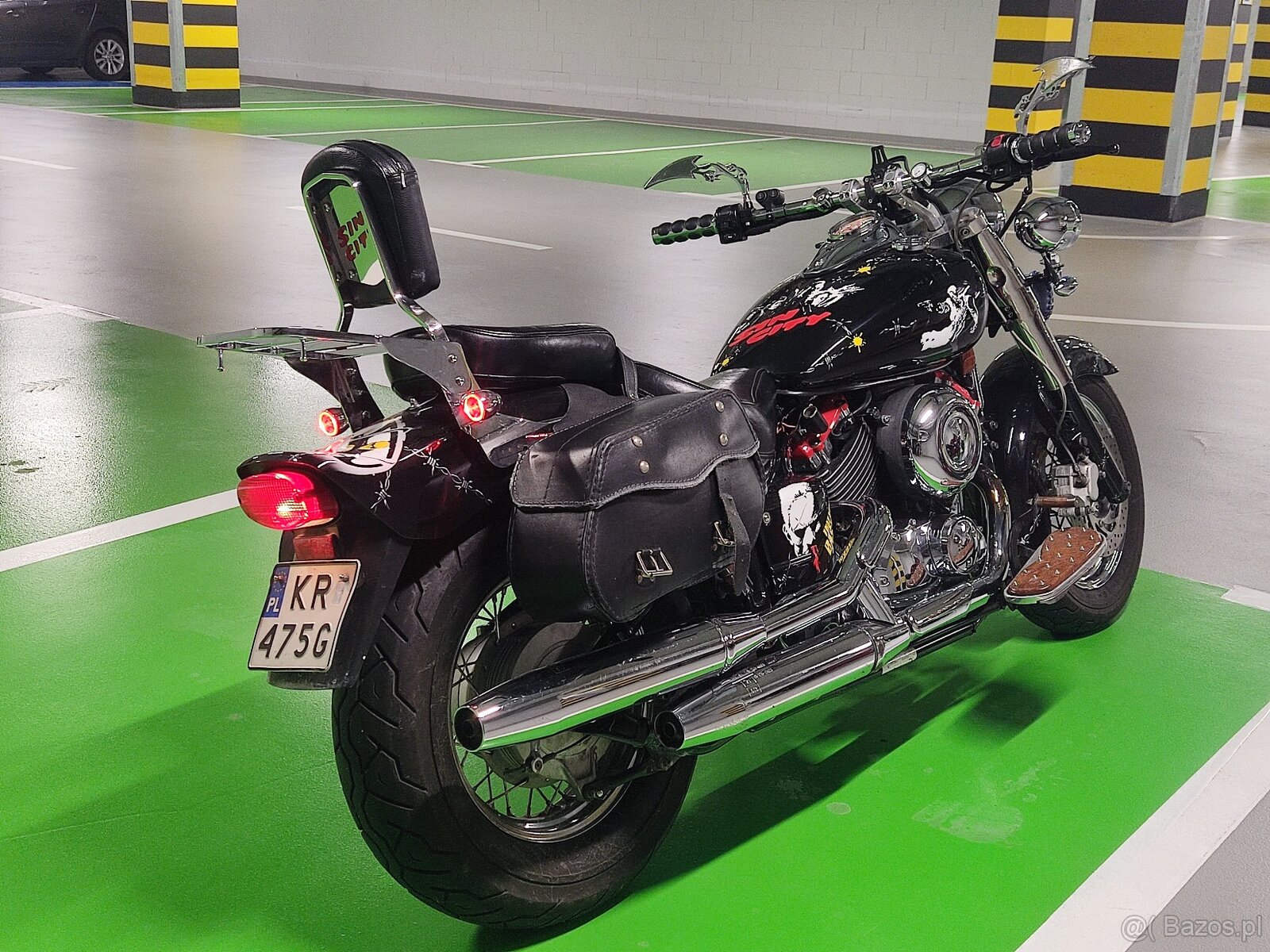 Yamaha XVS650 Drag Star - 2