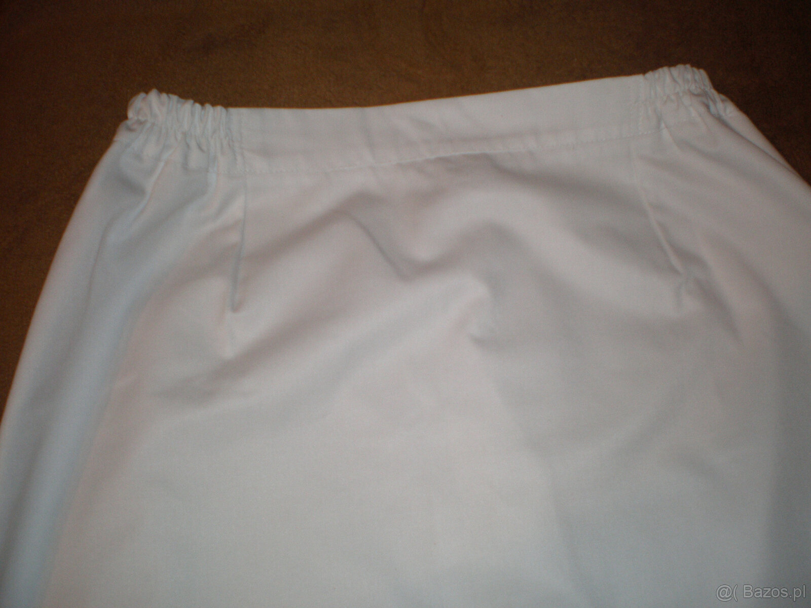 Sprzedam spódnicę damską, białą, z tzw. mundurku medycznego - 2