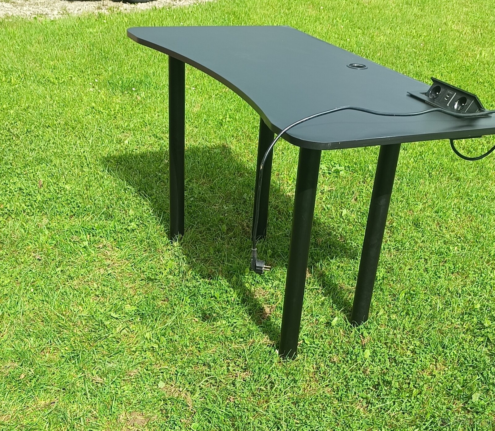 Sprzedam biurko gamingowe - 2